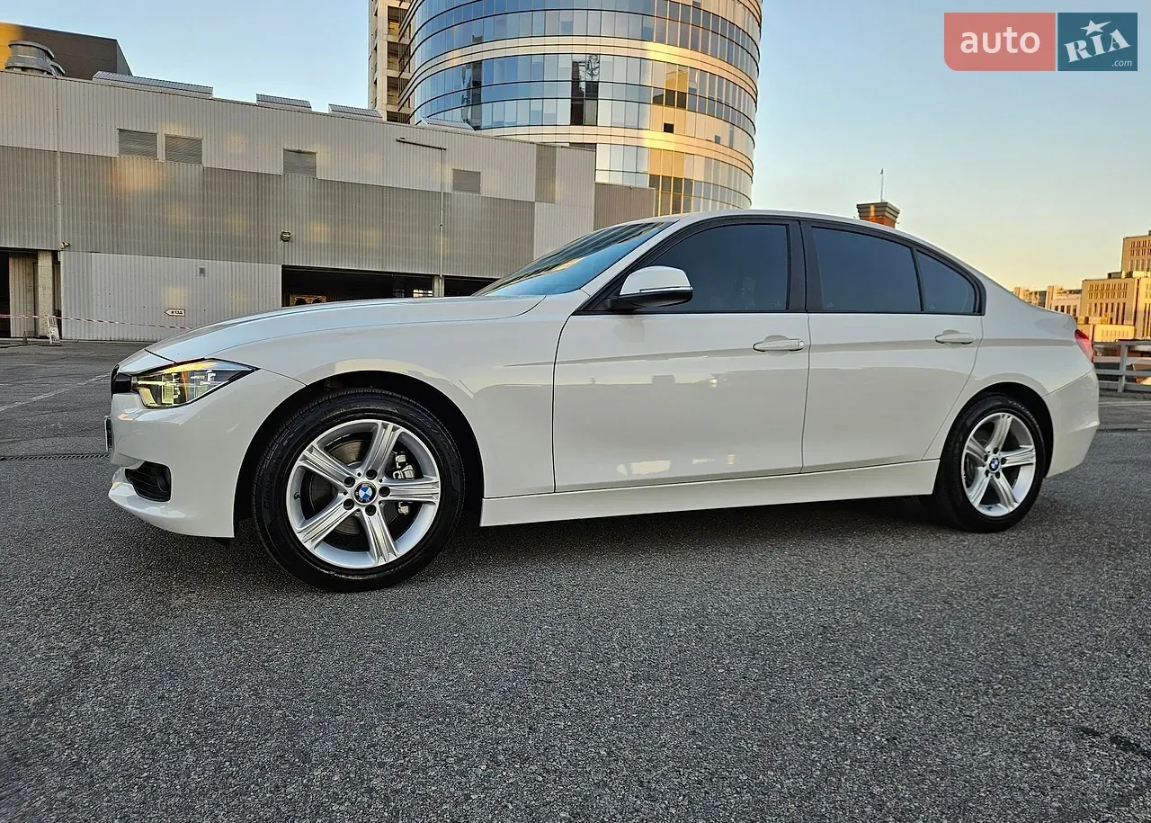 BMW 3 Series 2013 photo 5