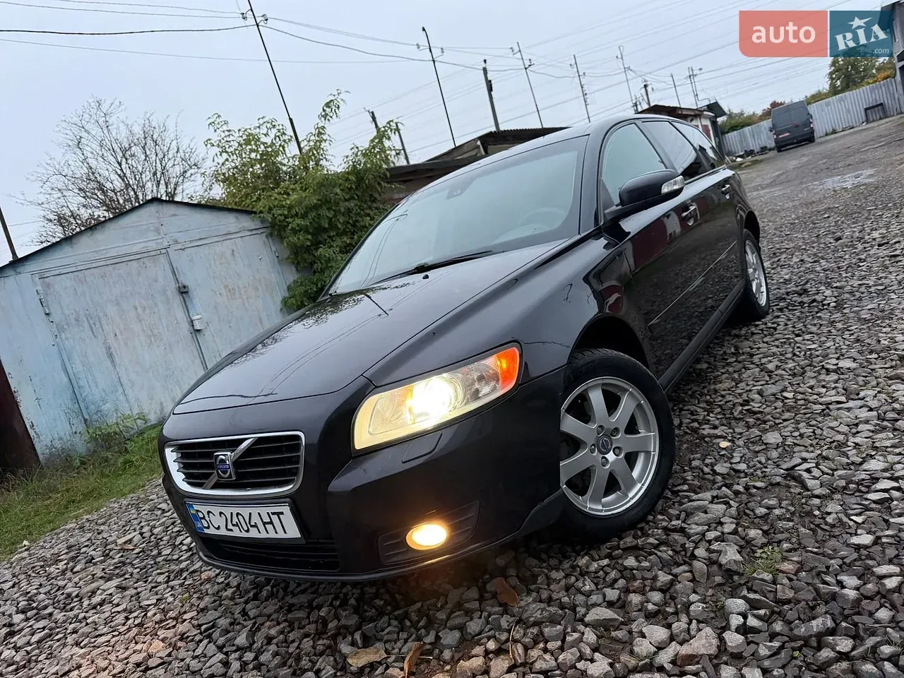 Volvo V50