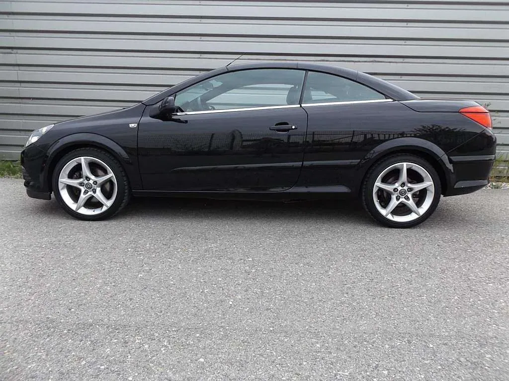 Opel Astra 2006 photo 2