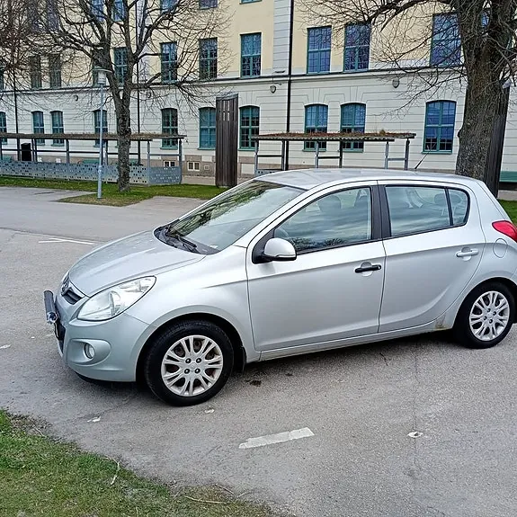Hyundai I20 2012 photo 3