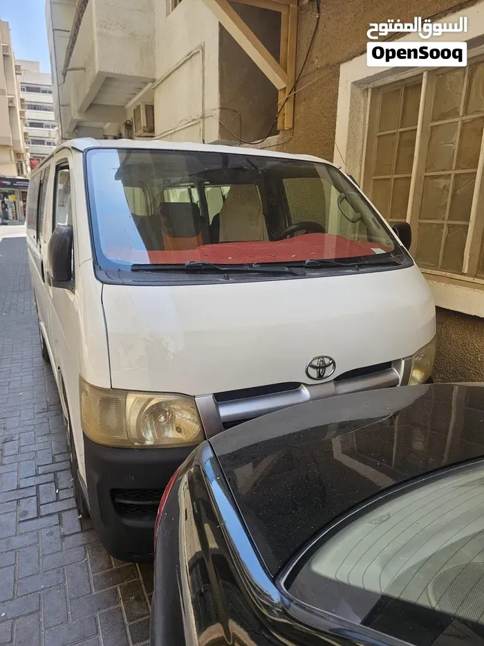 Toyota Hiace 2009 photo 3