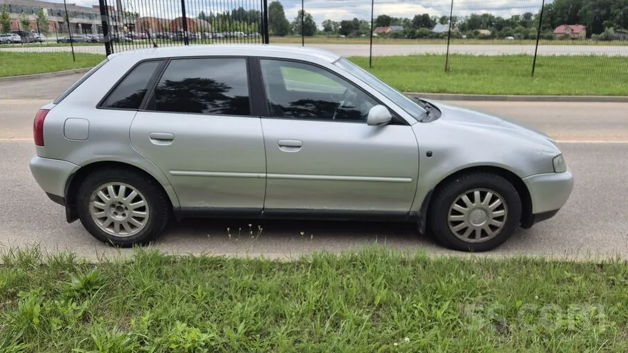 Audi A3 2000 photo 2