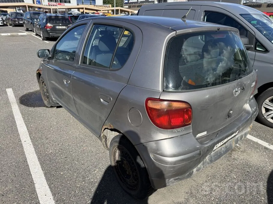 Toyota Yaris 2005 photo 5