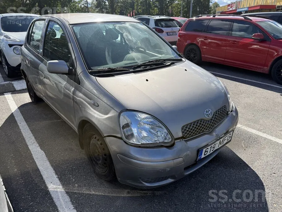 Toyota Yaris 2005 photo 2