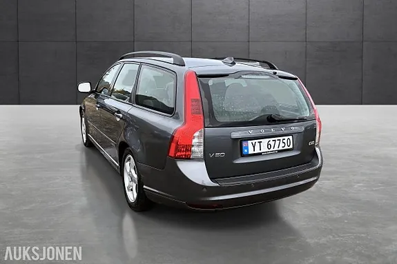 Volvo V50 2011 photo 4
