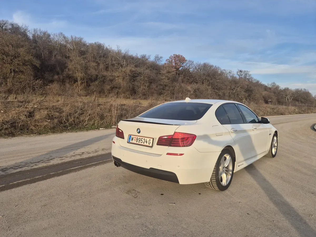 BMW 5 Series 2015 photo 2