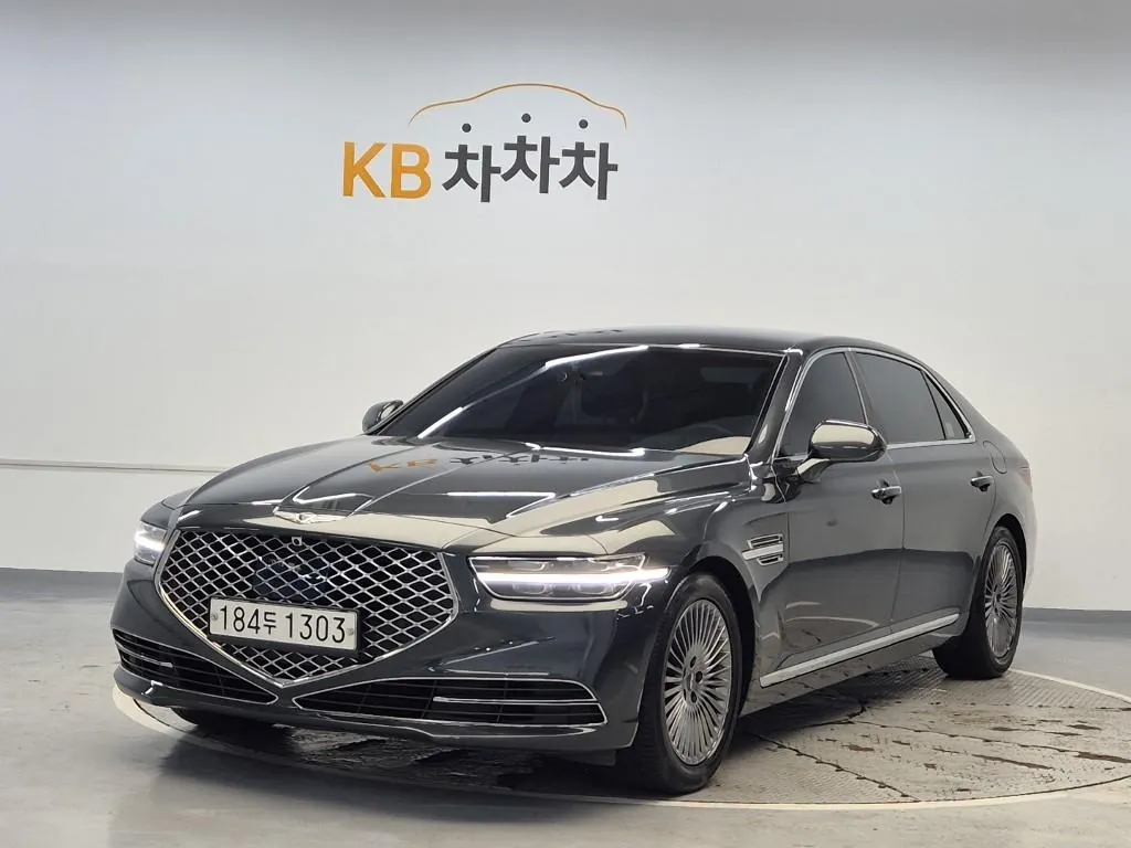 Genesis G90