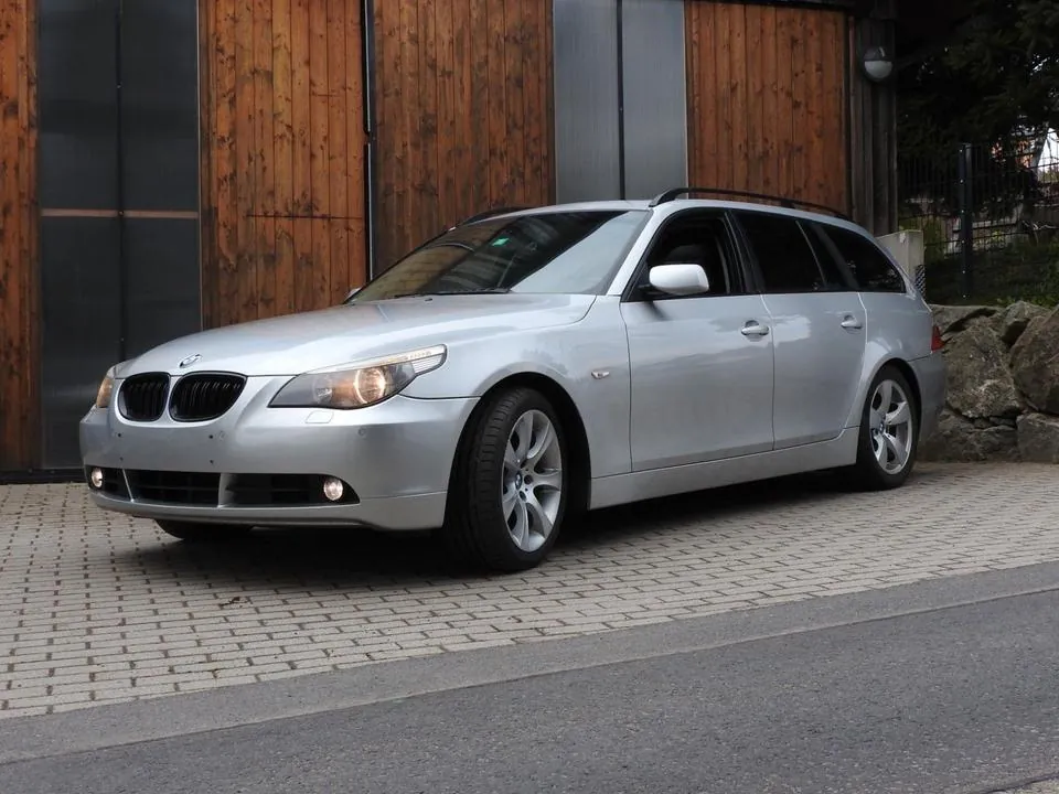 BMW 545I