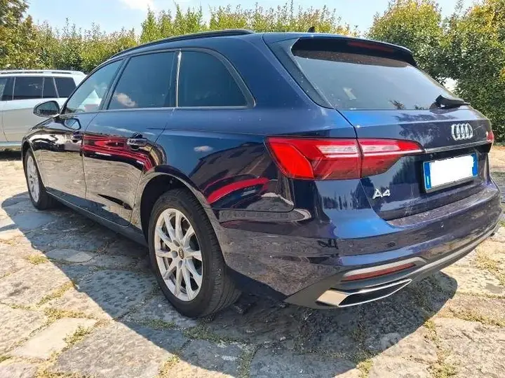 Audi A4 Avant 2022 photo 3