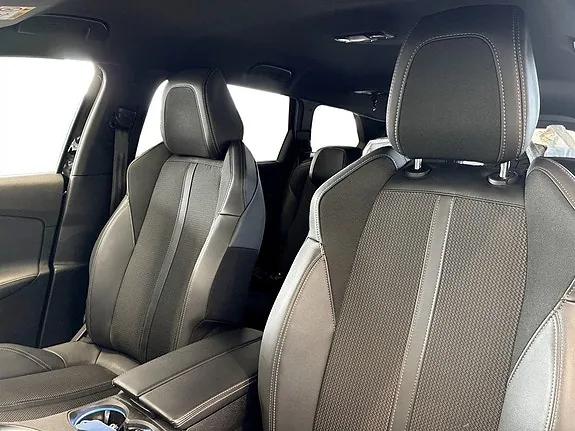 Peugeot 5008 2023 photo 5