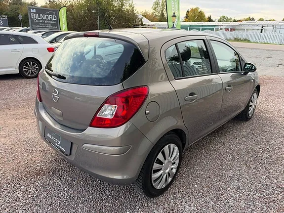 Opel Corsa 2011 photo 4