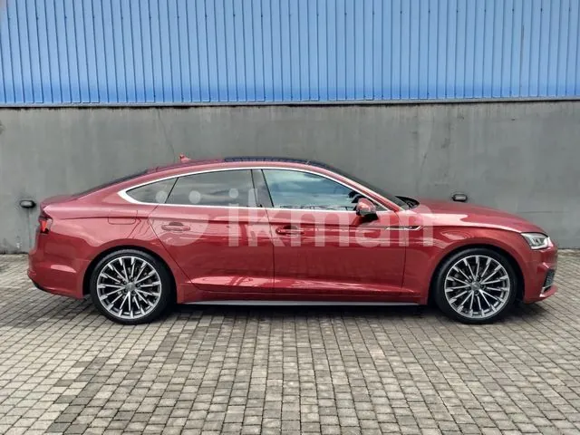 Audi A5 2018 photo 2