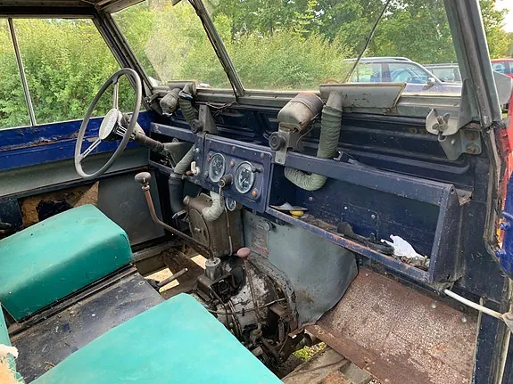 Land Rover 88 1963 photo 4