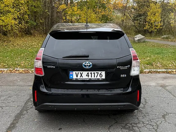 Toyota Prius 2015 photo 5