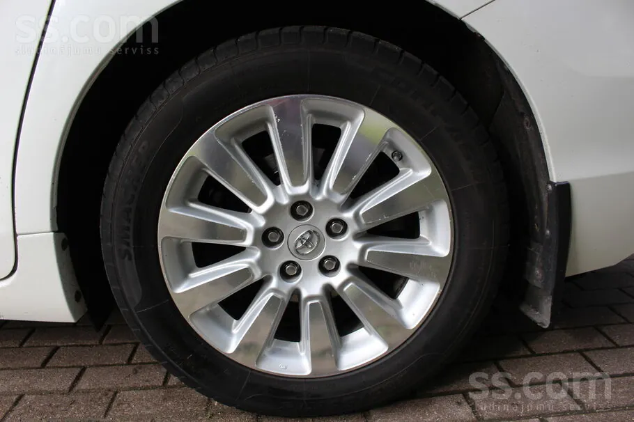 Toyota Sienna 2015 photo 5