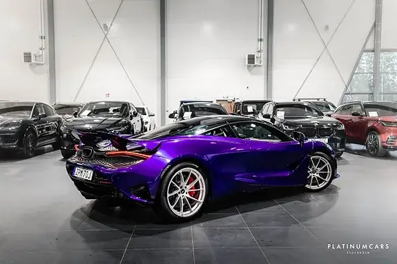 Mclaren 750S 2024 photo 2