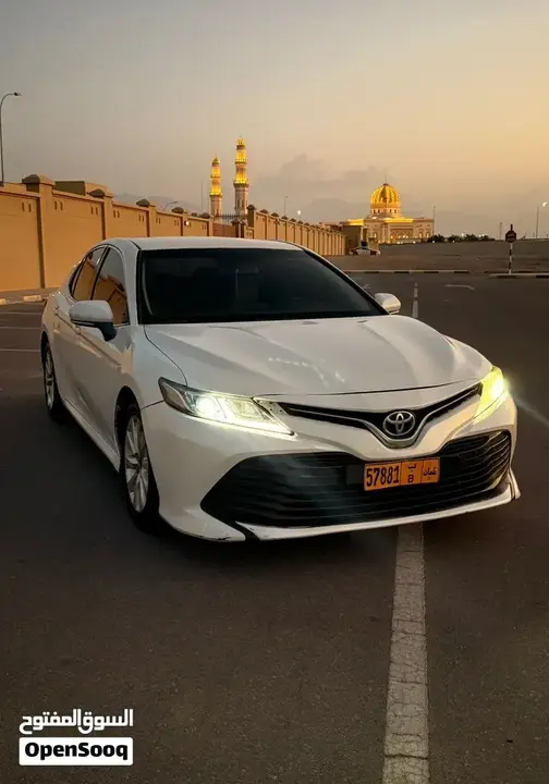 Toyota Camry 2019 photo 2