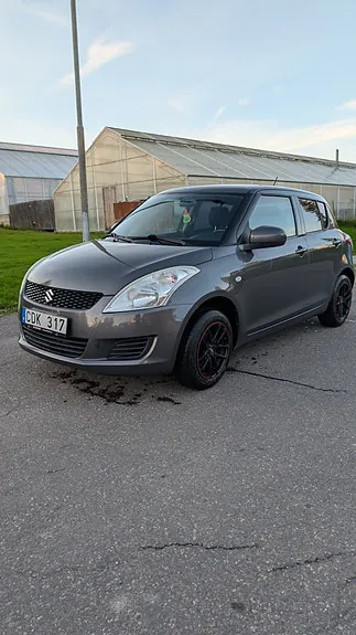 Suzuki Swift 2012 photo 3