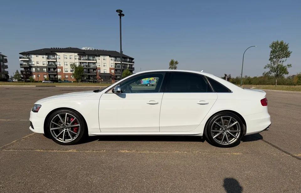 Audi S4 2013 photo 2