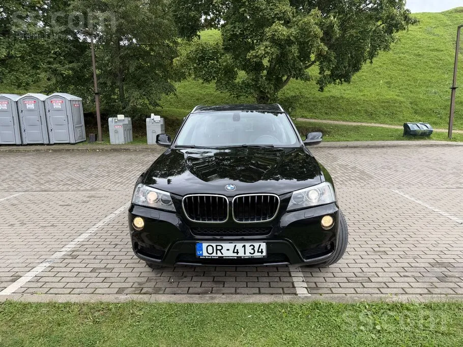 BMW X3 2011 photo 2