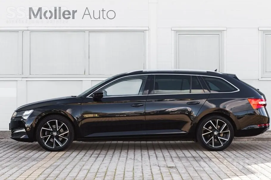 Skoda Superb 2023 photo 2