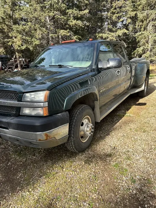 Chevrolet 3500 2003 photo 2