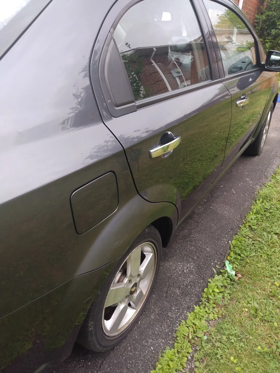 Chevrolet Aveo 2011 photo 3