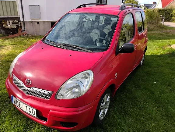 Toyota Yaris Verso 2005 photo 2