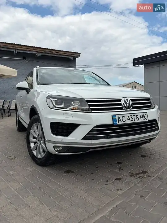 Volkswagen Touareg