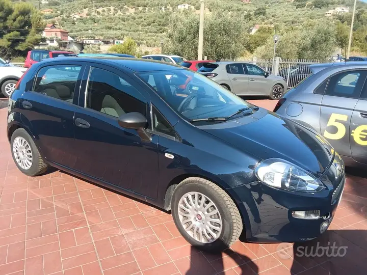Fiat Punto 2018 photo 2