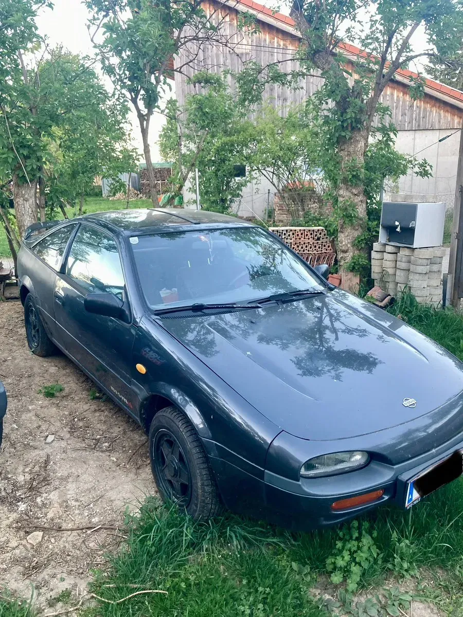 Nissan 100 Nx
