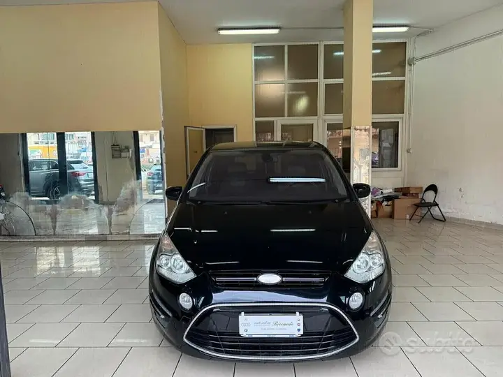Ford S-Max