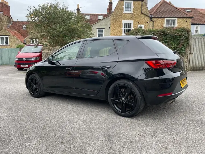 Seat Leon 2019 photo 5