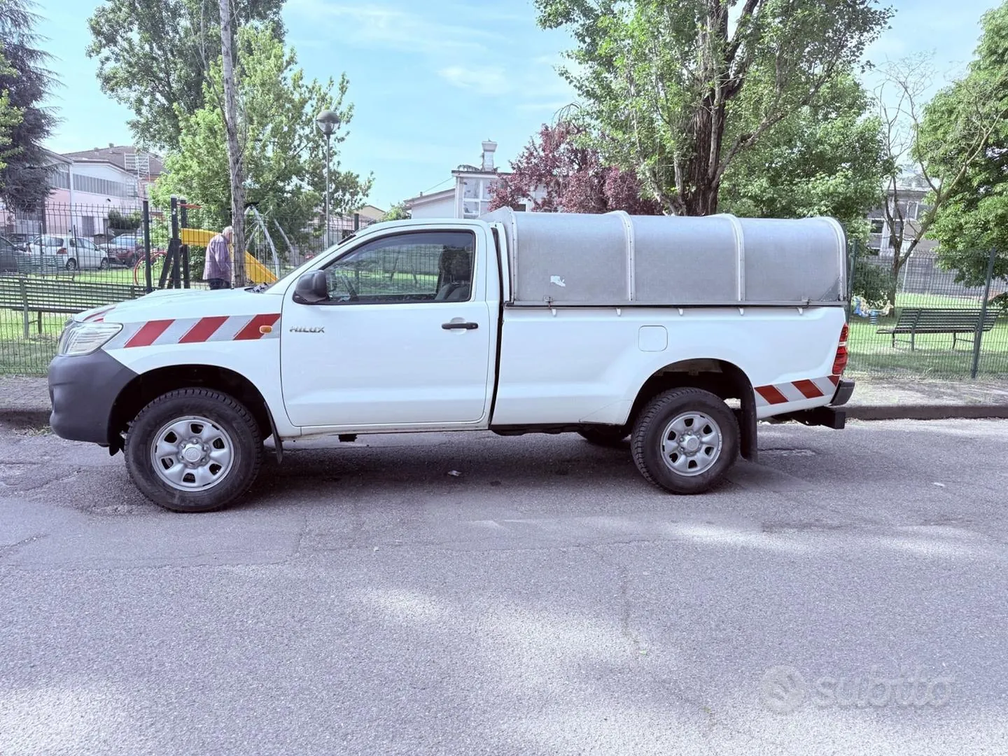 Toyota Hilux 2013 photo 3