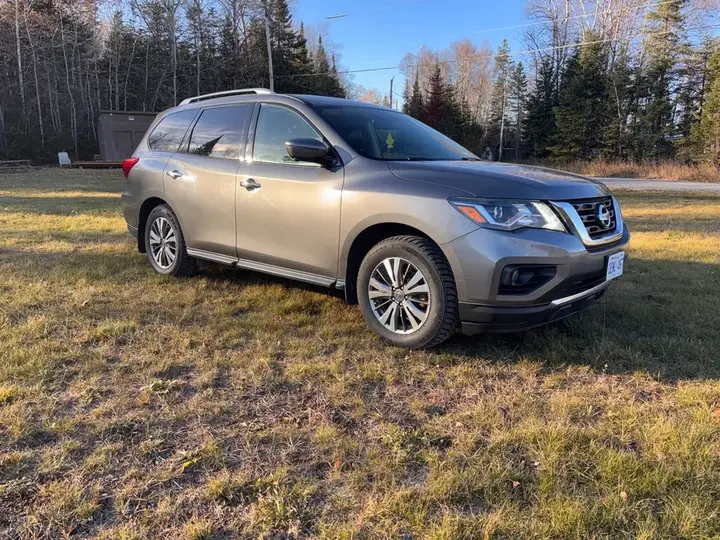 Nissan Pathfinder 2019 photo 2
