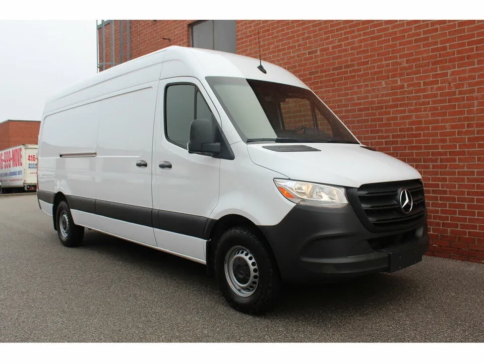 Mercedes-Benz Sprinter Van