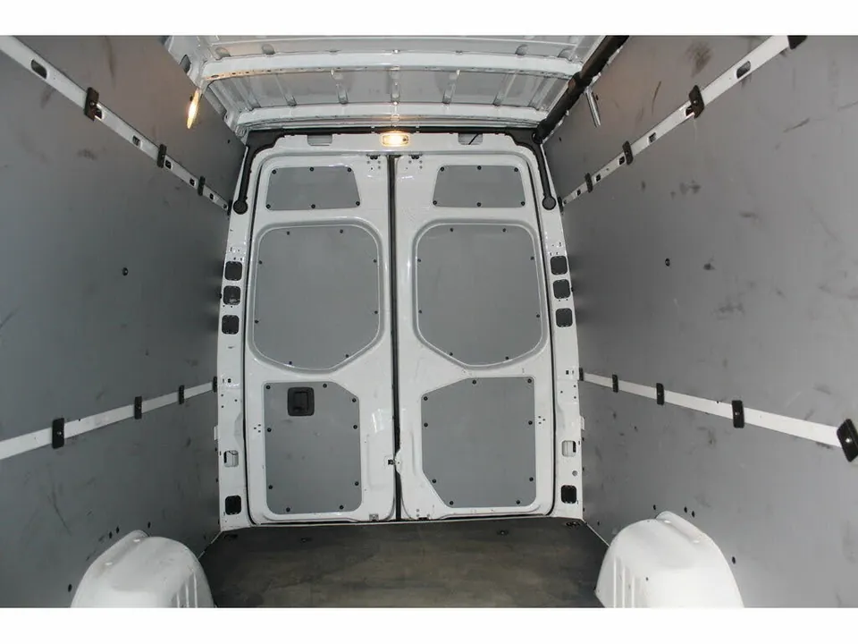 Mercedes-Benz Sprinter Van 2022 photo 5