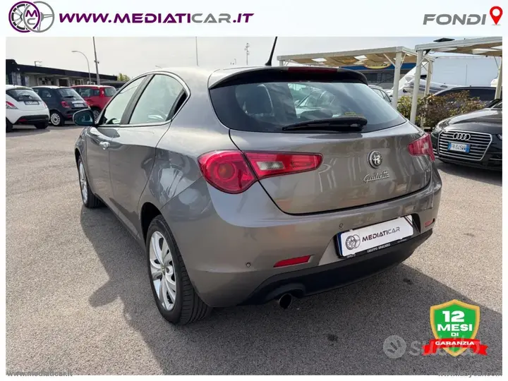 Alfa Romeo Giulietta 2011 photo 5