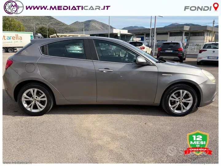 Alfa Romeo Giulietta 2011 photo 4