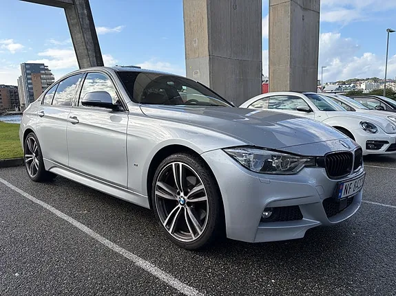 BMW 330E
