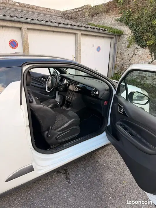 Citroen Ds3 2012 photo 3