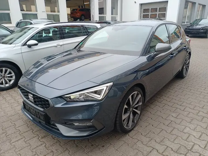 Seat Leon 2022 photo 2