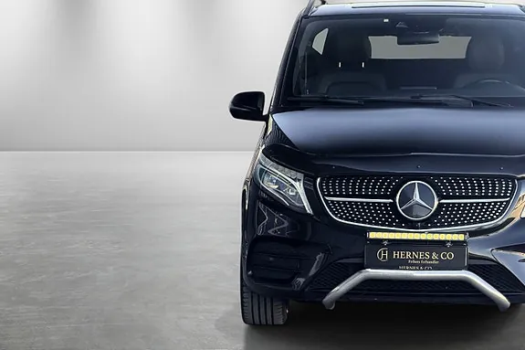 Mercedes-Benz V300 D 2020 photo 4