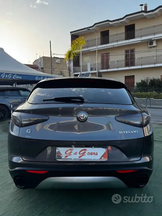 Alfa Romeo Stelvio 2023 photo 5