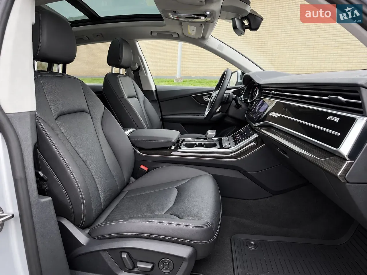 Audi Q8 2020 photo 4
