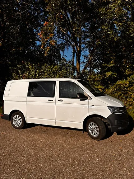 Volkswagen Transporter 2017 photo 2