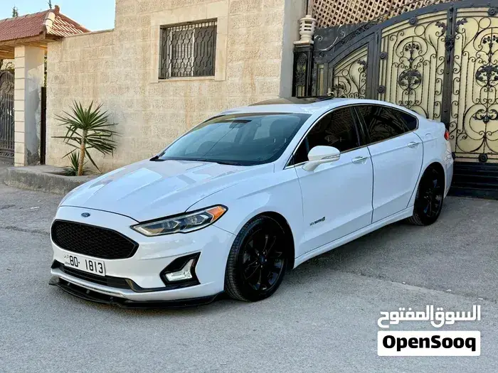 Ford Fusion 2019 photo 2
