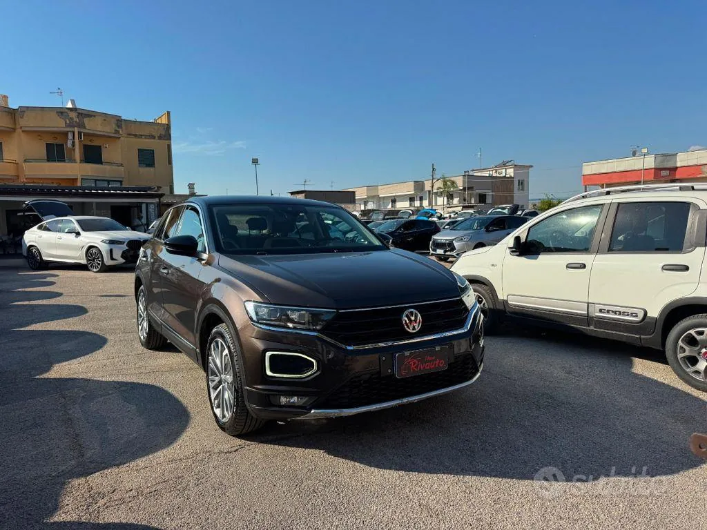 Volkswagen T-Roc 2019 photo 2