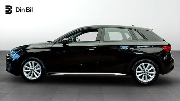 Audi A3 2023 photo 2