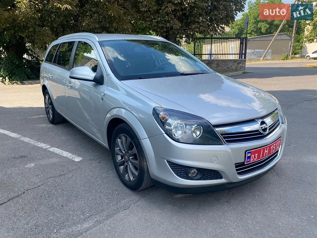 Opel Astra 2010 photo 5